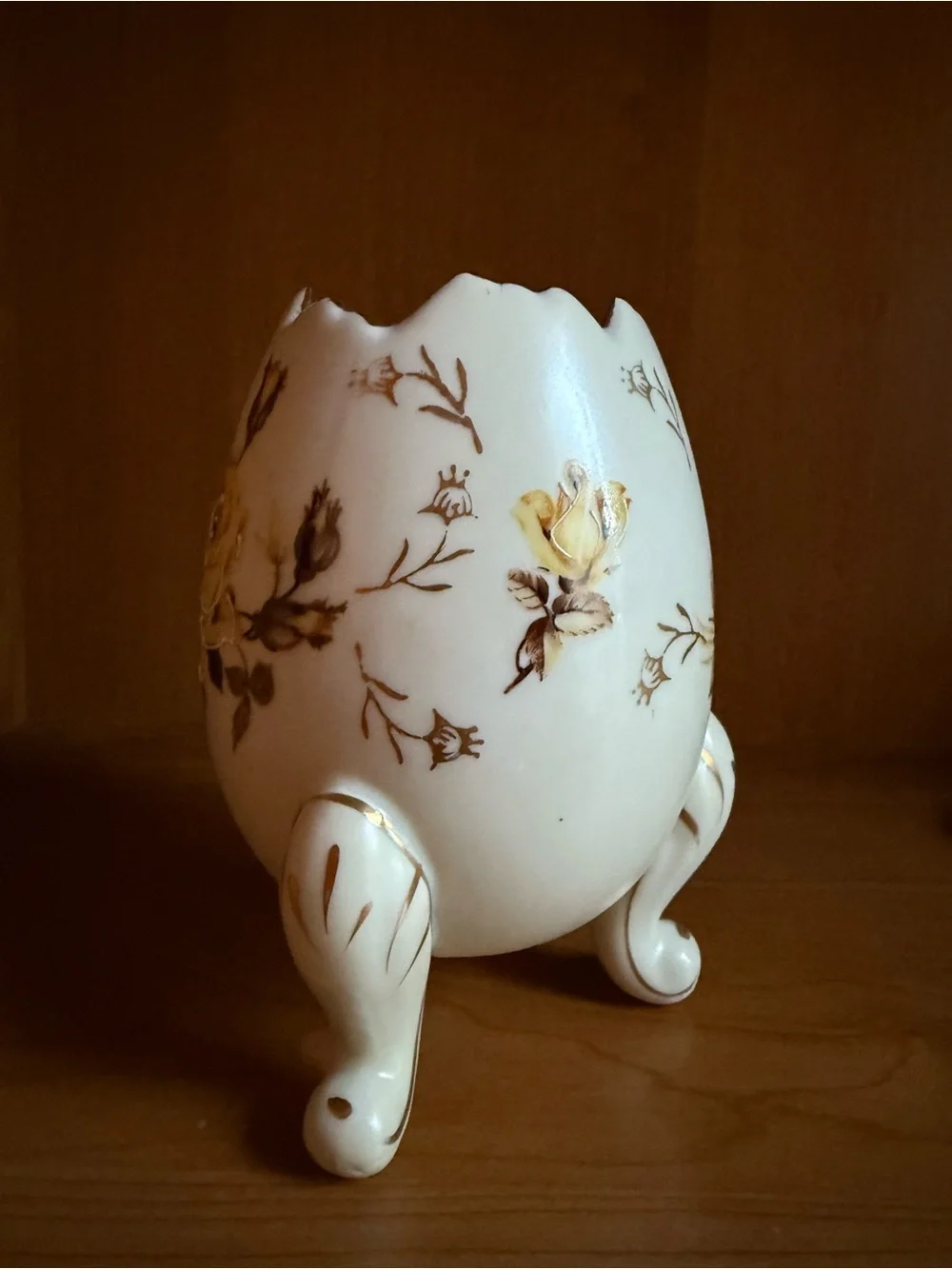 Vintage Napcoware‎ Porcelain Vase with Gold Rose Motif, cracked egg shape